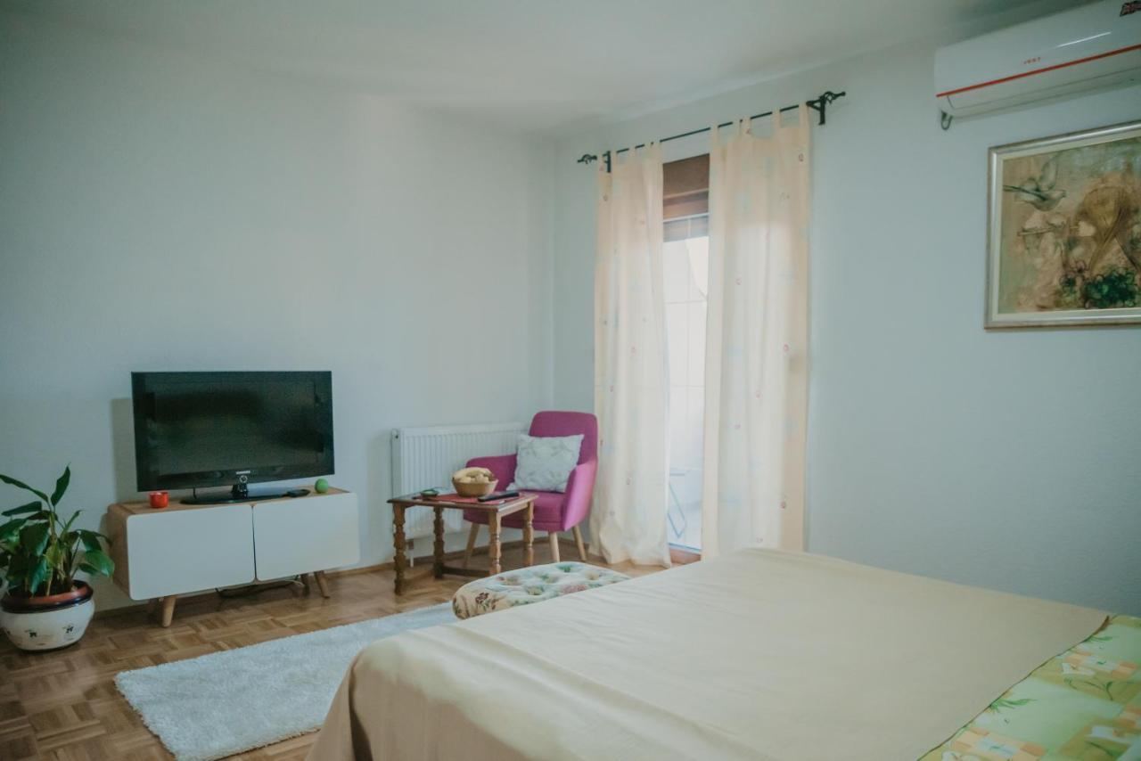 Appartement Almira à Tuzla Extérieur photo