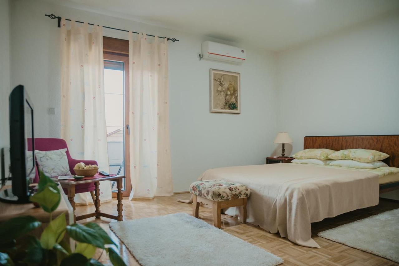 Appartement Almira à Tuzla Extérieur photo